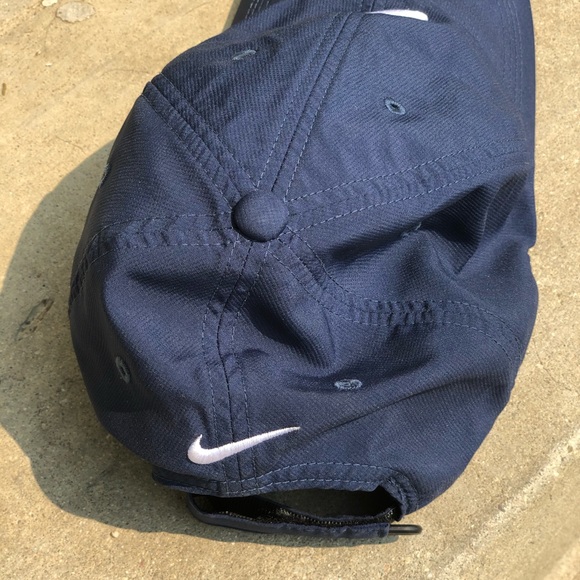 Nike hat - Picture 2 of 2
